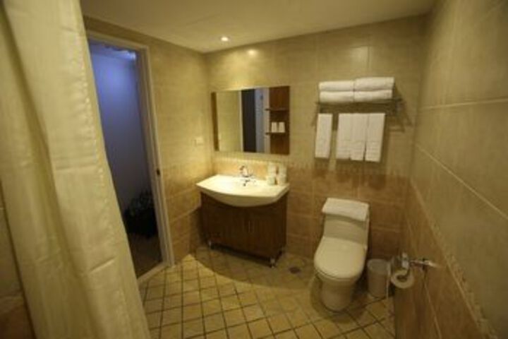 Room 4 of 29