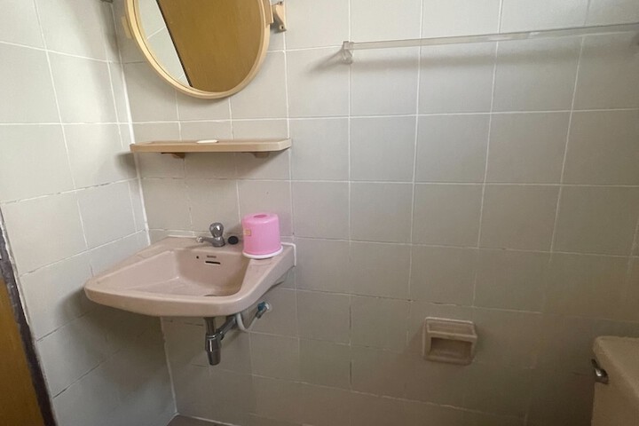 Room 52 of 58