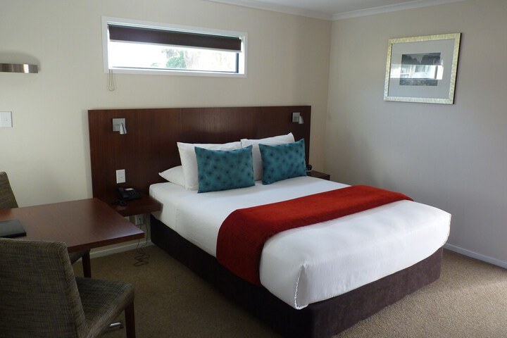 Room 3 of 26