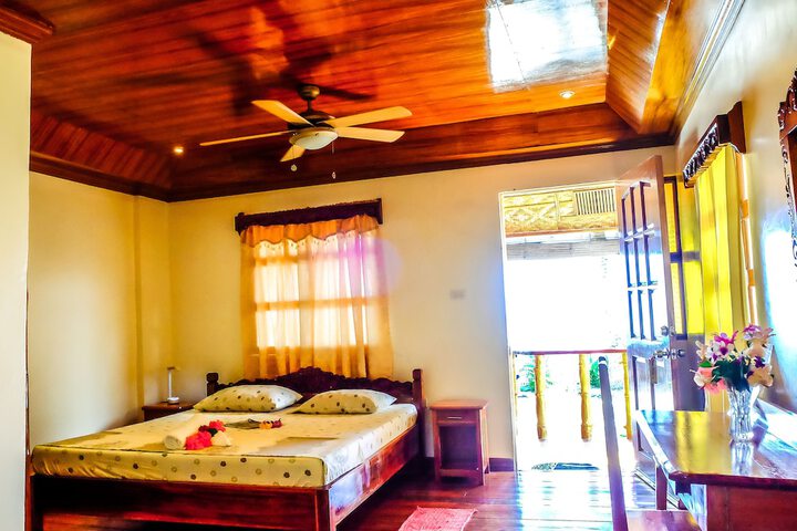 Room 13 of 26