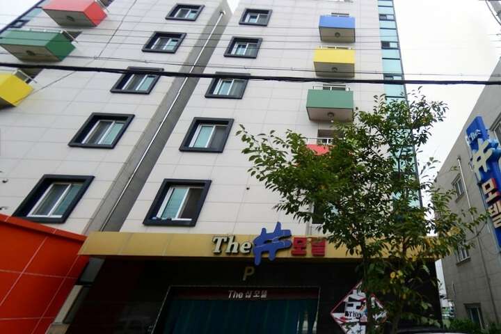 The Sharp Motel