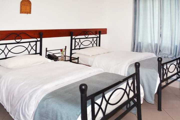 Room 2 of 9