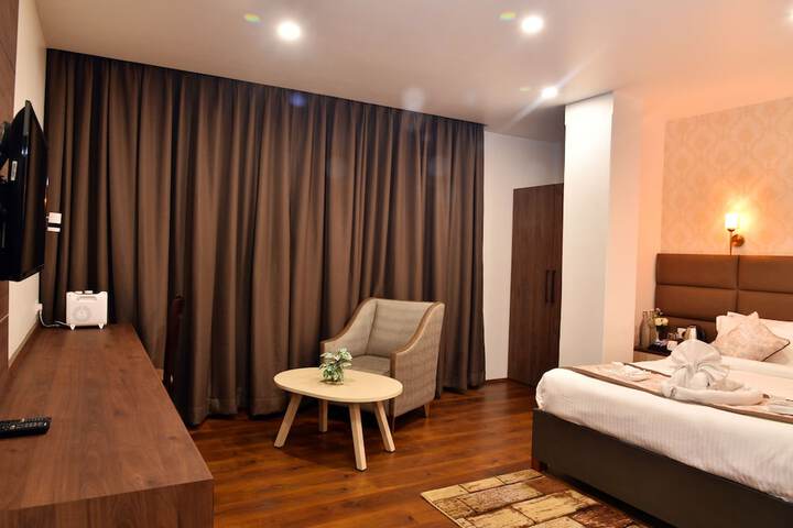 Room 13 of 62