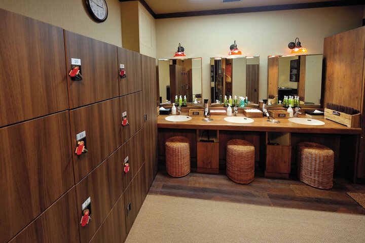 Room 46 of 95