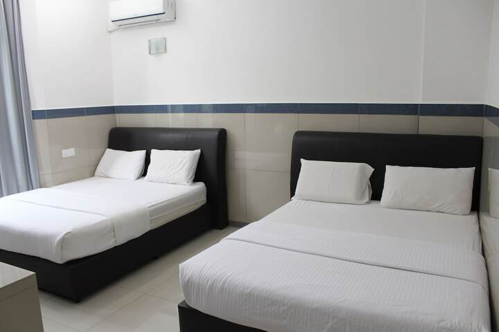 Room 12 of 61