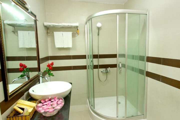 Room 16 of 29