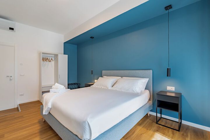 Room 7 of 39