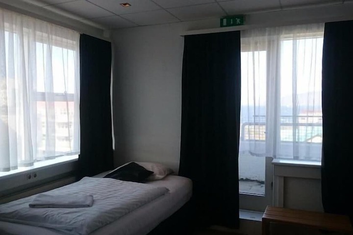 Room 26 of 88