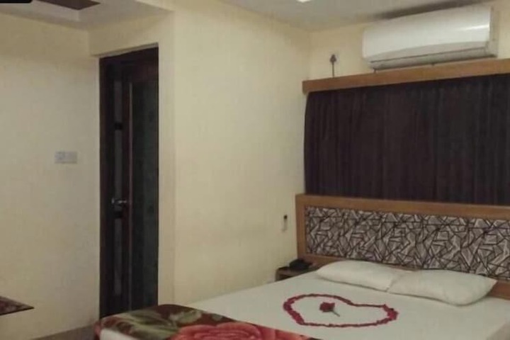 Room 15 of 43