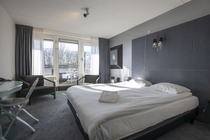 Room 15 of 31