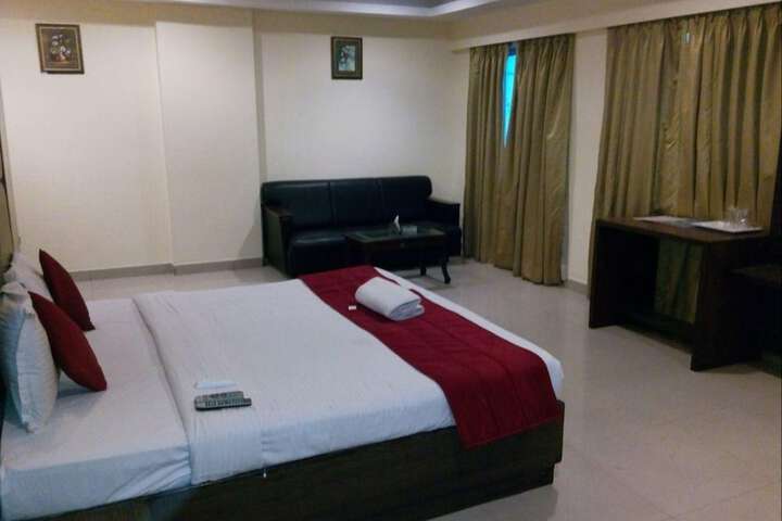 Room 2 of 7