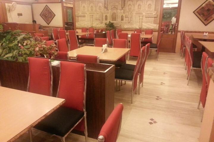 Dining Photos
