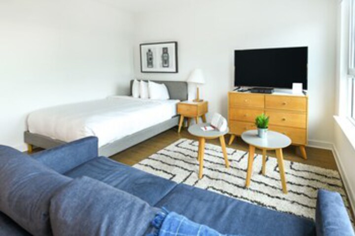 Room 17 of 20