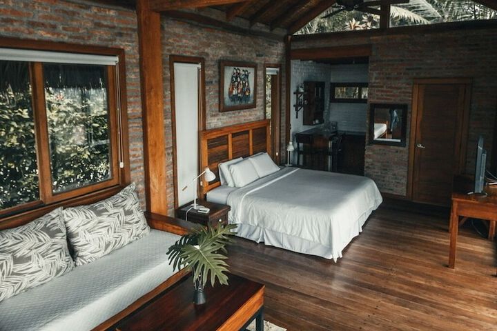 Room 27 of 79