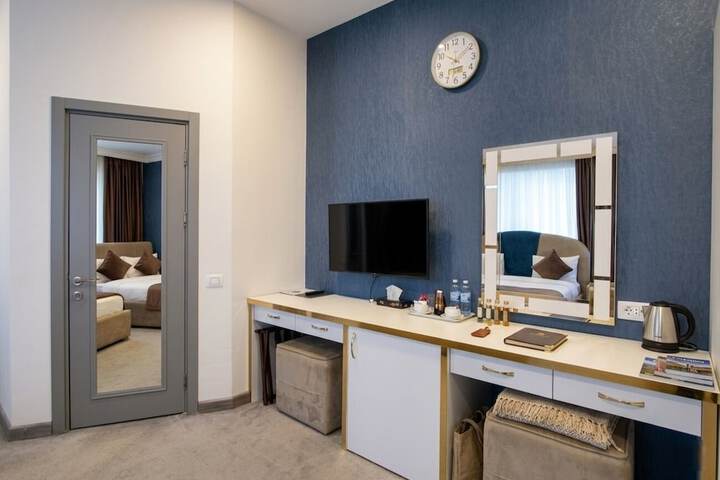 Room 30 of 75