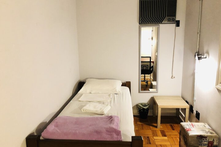 Room 17 of 29