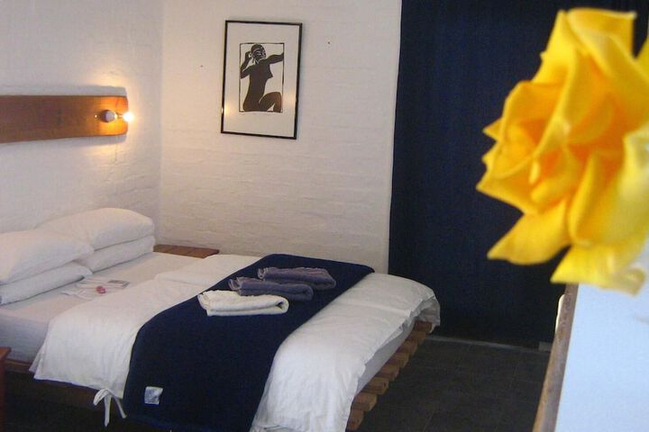 Room 10 of 46