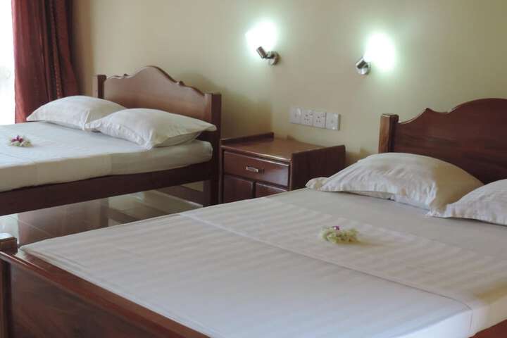 Room 12 of 65