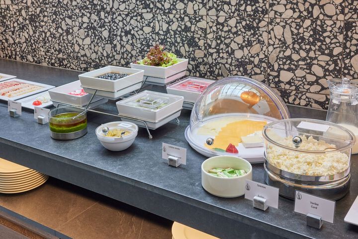 Dining 70 of 114