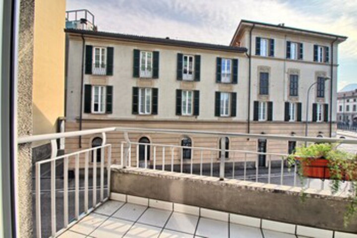 Terrace/Patio 2 of 40