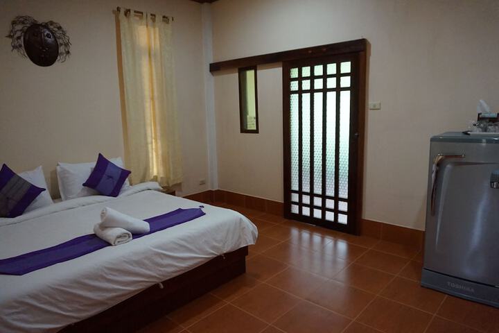 Room 19 of 53