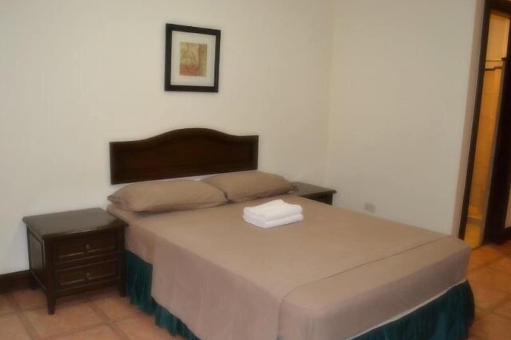 Room 16 of 50