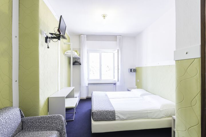Room 20 of 46