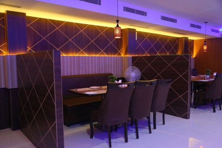 Dining 14 of 22