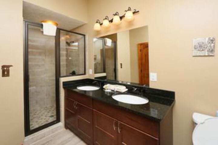 Room 4 of 39