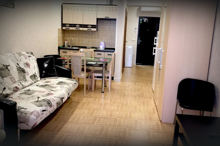 Room 27 of 51