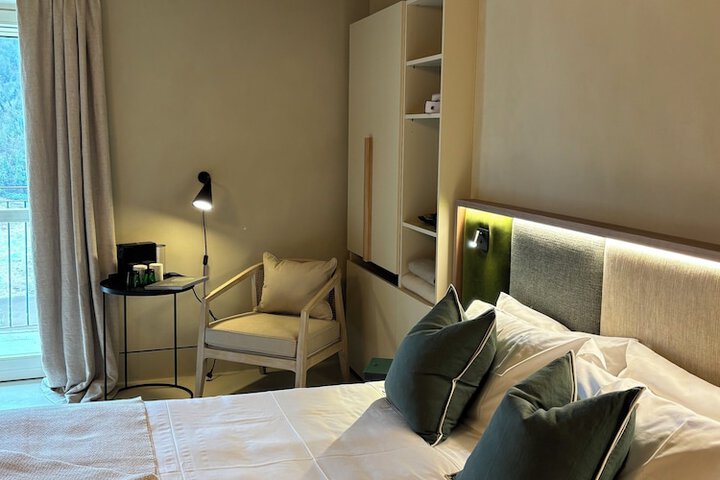 Room 13 of 62
