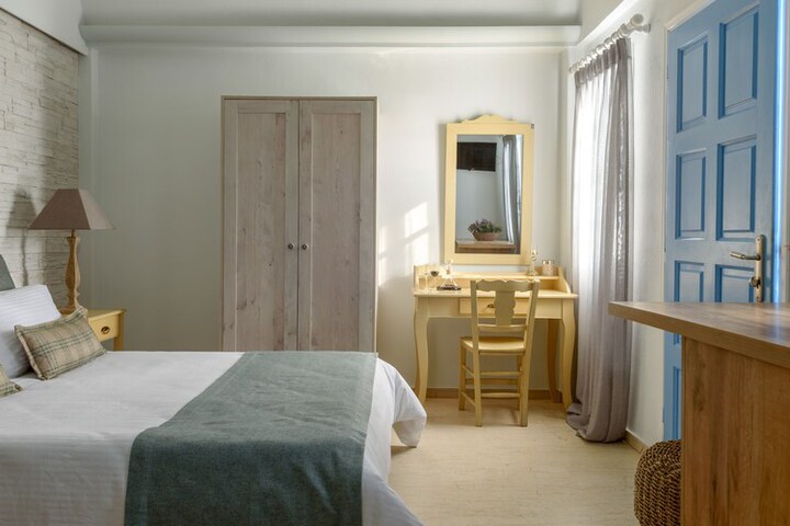 Room 3 of 41