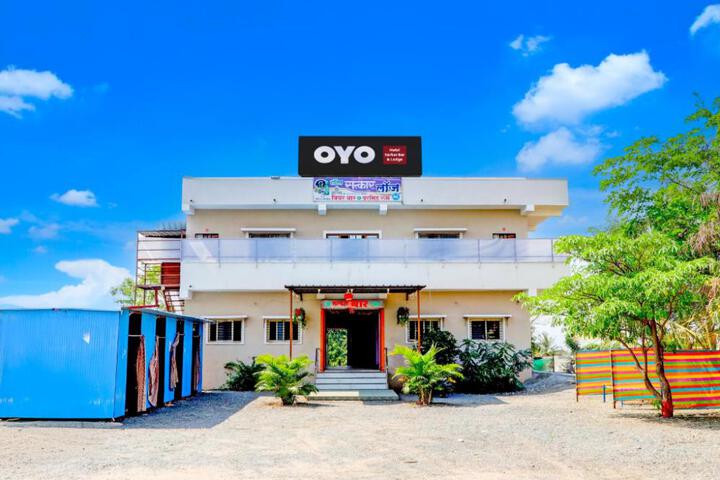 SPOT ON Hotel Satkar Bar and Lodge