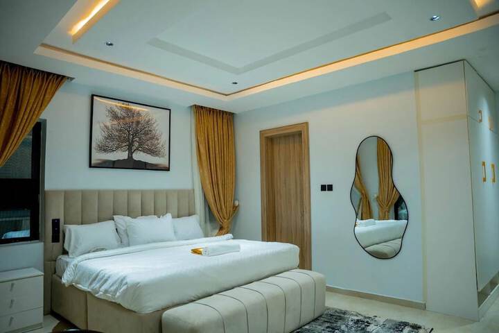 Room 7 of 31