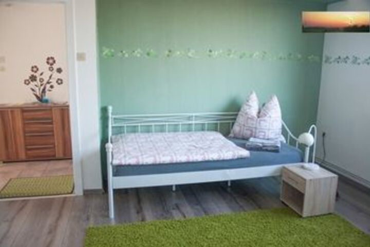 Room 103 of 116