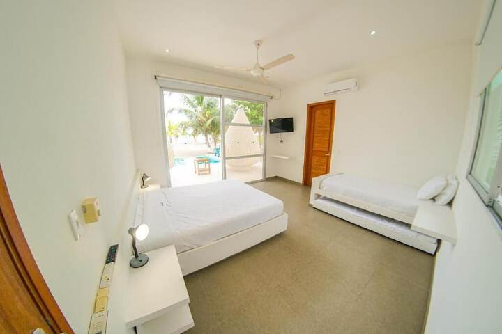 Room 10 of 71