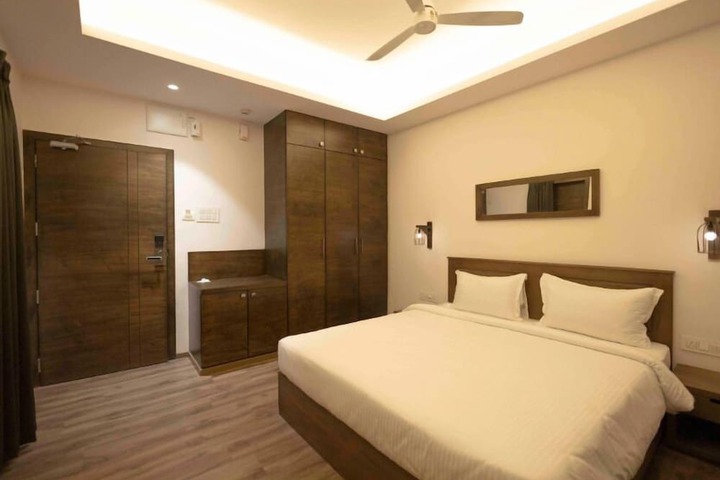 Room 16 of 51