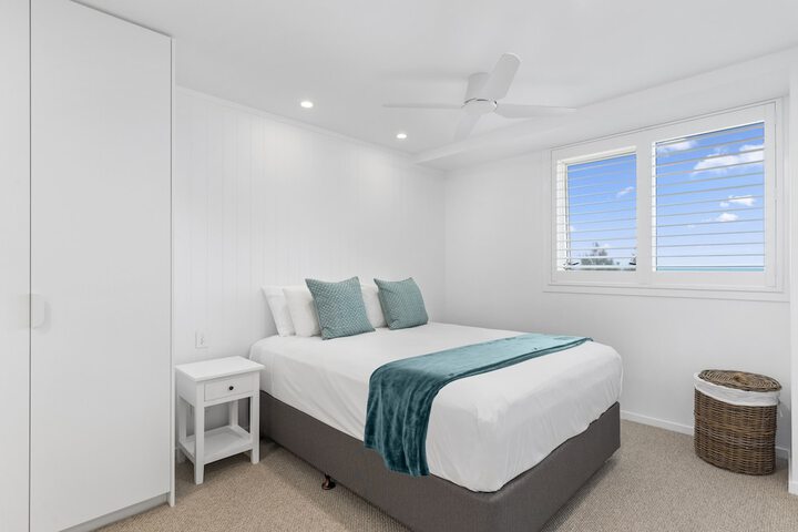 Room 19 of 230
