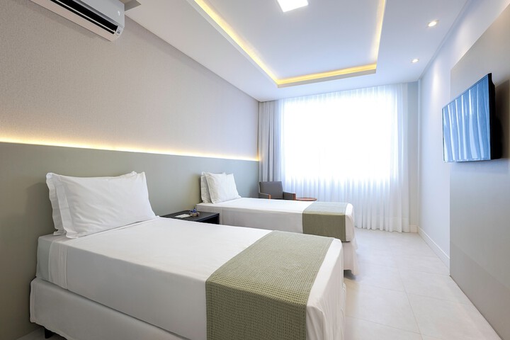 Room 32 of 111