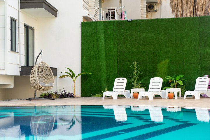 Pool 25 of 50