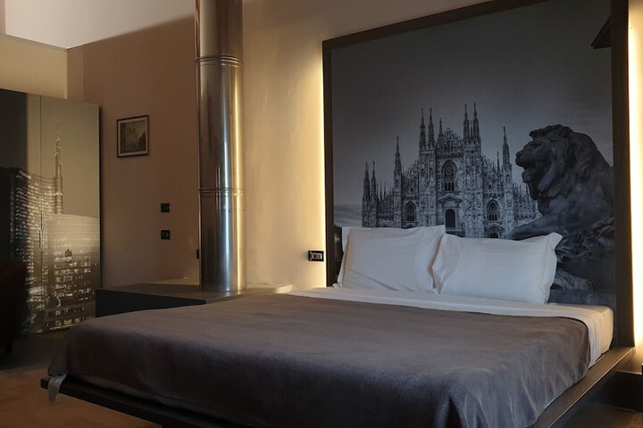 Room 33 of 71