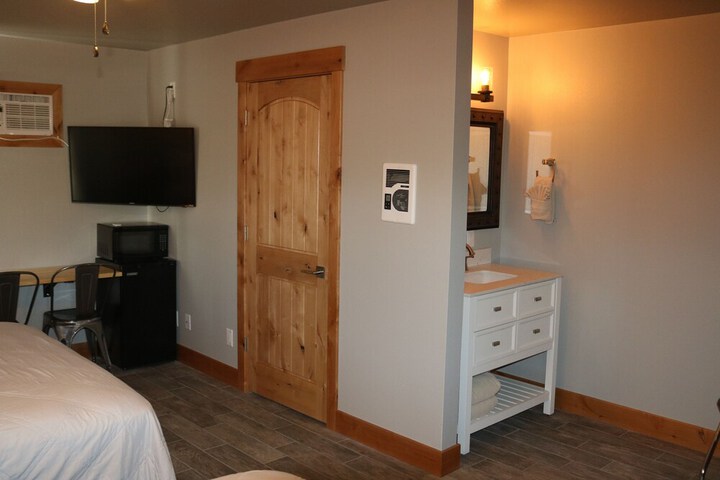 Room 9 of 87