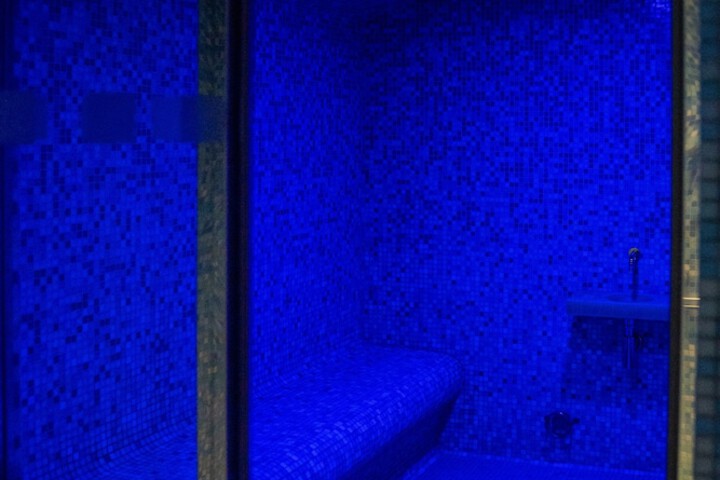 Room 46 of 61