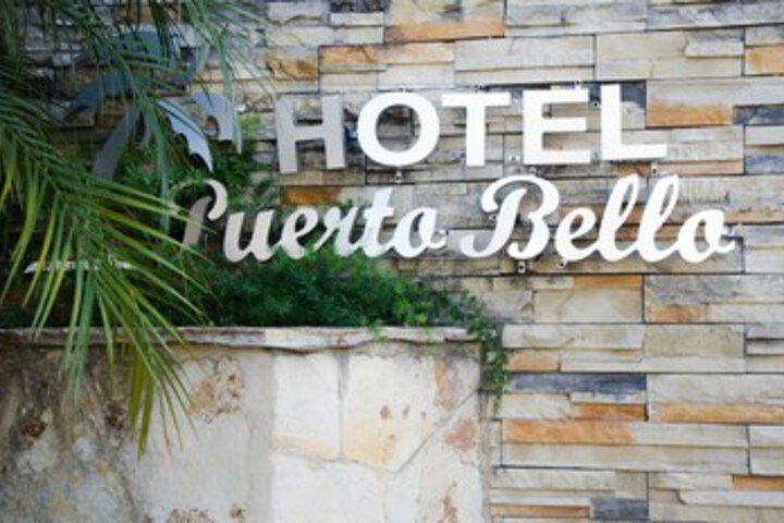 Hotel Puerto Bello