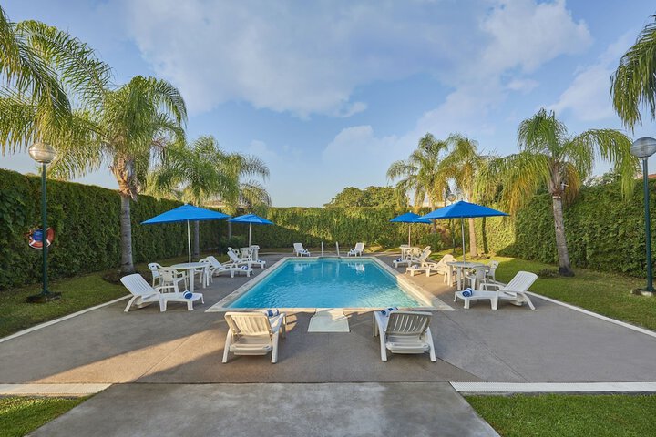 Hotel with Pool