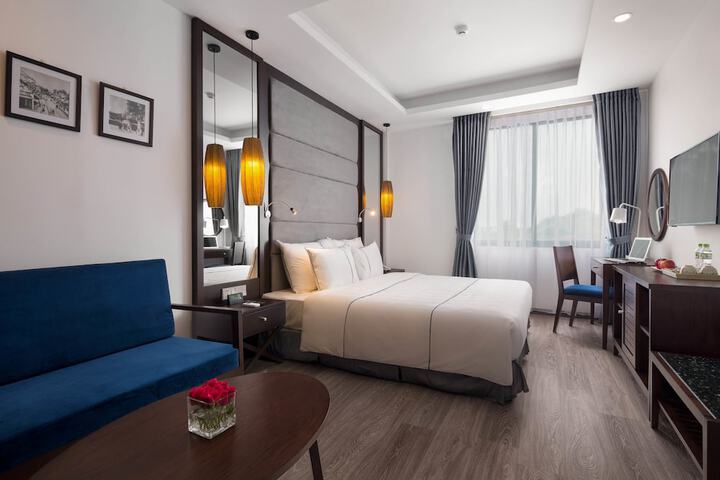 Room 26 of 79