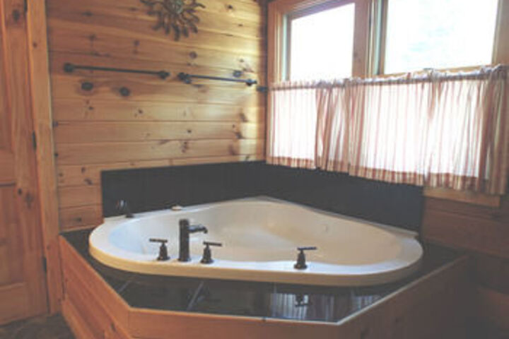 Hot Tub 11 of 15