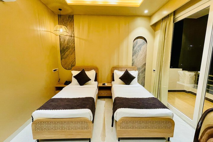 Room 15 of 67