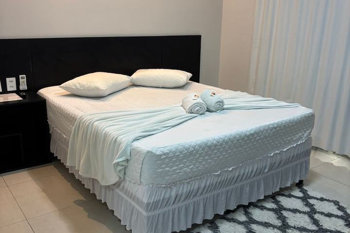 HOTEL QUATRO CORAÇÕES