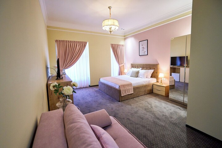 Room 16 of 35
